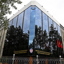 МВД и Министерство просвещения призвали выпускников соблюдать правила безопасности