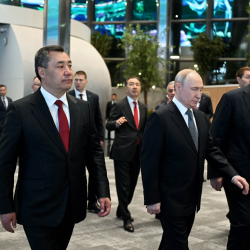 Жапаров Путин, Лукашенко менен бирге Астанада санариптик жетишкендиктердин көргөзмөсүнө барды