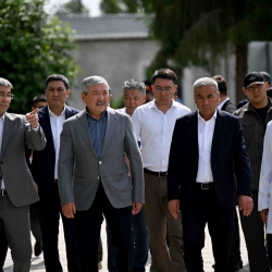 Адылбек Касымалиев эки күндүк иш сапары менен Баткенге барды
