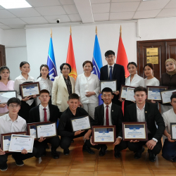 КМУнун жогорку студенттик кеңеши жылдык отчетун берди