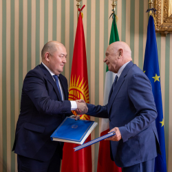 Кыргызстан менен Италия кылмыш иштери боюнча өз ара укуктук жардам көрсөтүү жөнүндө Келишимге кол коюшту