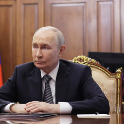 Песков рассказал о графике Путина в День России