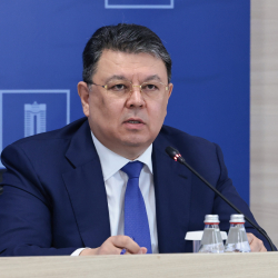 Вице-премьер Казахстана Канат Бозумбаев рассказал о партнерстве с Китаем в новых отраслях