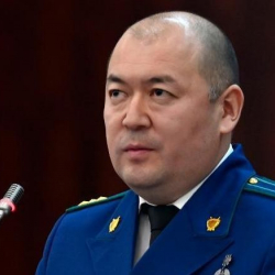 Путин Башкы прокурор Асаналиевди орден менен сыйлады