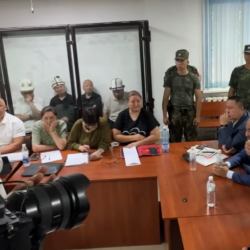 ВИДЕО - Сотто депутат Сурабалдиева менен Ташиев катуу айтышты