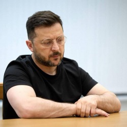 Зеленский снова прокомментировал атаку на Москву и призвал завершить войну