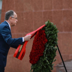 Албаниянын президенти Байрам Бегай «Ата Бейит» мемориалдык комплексине барды