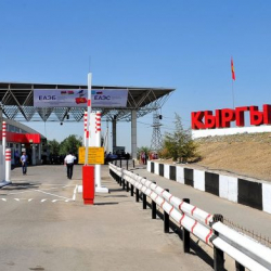 Өзбекстандын жарандары Кыргызстан аймагында визасыз 60 күнгө чейин жүрө алышат