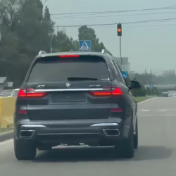 BMW X7 выявлен в ходе рейда без госномеров и с незаконной тонировкой