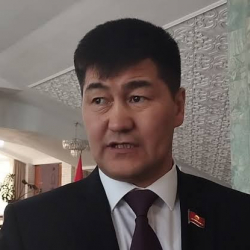 Шайлообек Атазов: «Эвандер Холифилдге ири суммада гонорар берген жокпуз»
