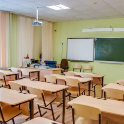 100 орунга лицензия алып, 1000 окуучу окуткан: «Жаңы билим» мектебинин лицензиясы токтотулду