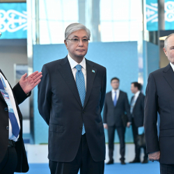 Президентам Казахстана и России представили цифровые проекты в сфере торговли и логистики