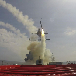 США вновь нанесли ракетные и авиаудары по Ирану