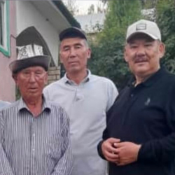 Азимбек Бекназаровдун агасы дүйнөдөн кайтты