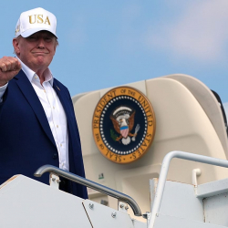 Трамп: «Мен Ирандын банкиримин»