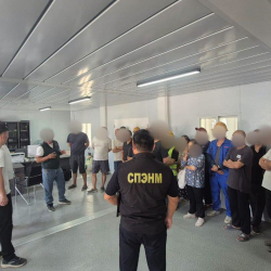 В Ошской области десять иностранцев оштрафовали за нарушение правил миграции