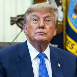 Трамп заявил о контроле США над Ормузским проливом