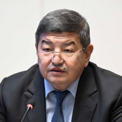 Жапаров: «Кус-чыч деген жаман… Барпылык Черчиль чоң атабыз айткан»