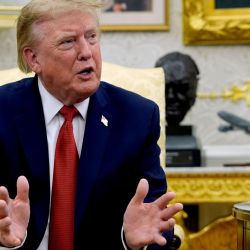 Трамп Иранга басымды күчөтүүгө буйрук берди