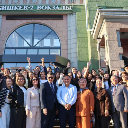 Россияда жашаган 30 кыргызстандык бала Ысык-Көлгө эс алууга жөнөтүлдү