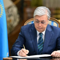 Токаев Казакстандын өкмөтүн отставкага кетирди