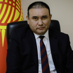 Алмаз Имангазиев эмгек, социалдык камсыздоо жана миграция министринин милдетин аткаруучу болуп дайындалды