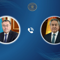 Жээнбек Кулубаев провел телефонный разговор с новым главой МИД Казахстана