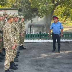 Кадамжайда аскер кызматкерлерине мыйзам бузуулардын алдын алуу боюнча түшүндүрүү иштери жүргүзүлдү