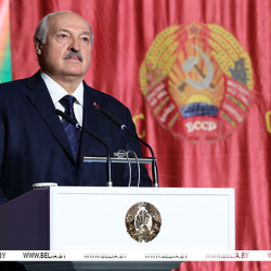 Лукашенко: Украинадагы окуялар Беларусда да болушу мүмкүн эле