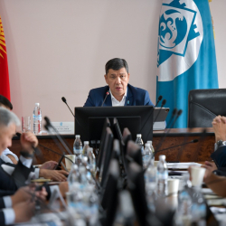 Бишкекте инфраструктуралык долбоорлордун жүрүшү талкууланды
