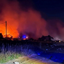 14 человек погибли при пожаре на заводе пиротехники России