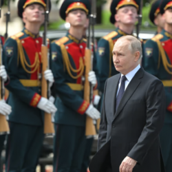 Путин увеличил штатную численность Вооруженных сил РФ до 2,44 млн человек