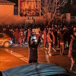 Ирандагы толкундоолордо 2 миңден 12 миңге чейин киши каза тапканы айтылууда