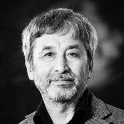 Токмокто туулган жазуучунун Нобель сыйлыгына талапкерлердин арасында аты аталды