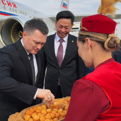 Председатель Верховного суда России Игорь Краснов прибыл в Бишкек