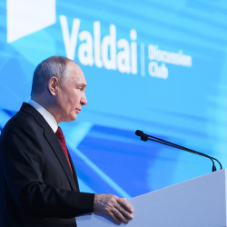 Путин: Өзөктүк куралы барлар аны колдонбойт деген кепилдик жок