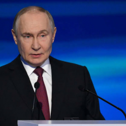 Путин: «В будущем мои внуки могут стать моими переводчиками»