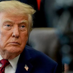 Трамп обвинил хуситов в попытках поднять цены на нефть перед выборами в США
