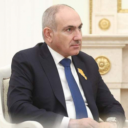 Пашинян предложил передвинуть границы Армении с Азербайджаном