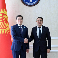 Маматалиев Астанадагы көчөлөрдүн бирине Жусуп Абдрахмановдун ысымын берүүнү сунуштады