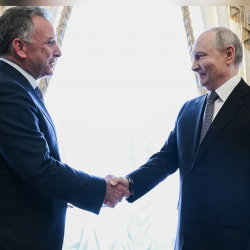 Путин менен Уиткоффтун жолугушуусу башталды
