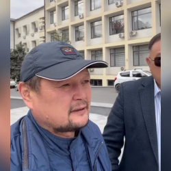 Сыймык Жапыкеев пришел на пересдачу теста по кыргызскому языку