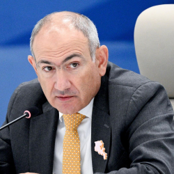 Пашинян Армениянын Эгемендүүлүк декларациясын мамлекетке каршы деп атады