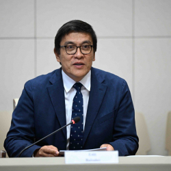 Эдил Байсалов генерал Камчыбек Ташиевге ыраазы, бирок...