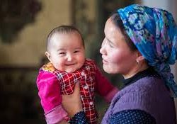 Эмгек министрлигинде «Бала ырысы» программасын ишке киргизүү боюнча негизги чаралар айтылды