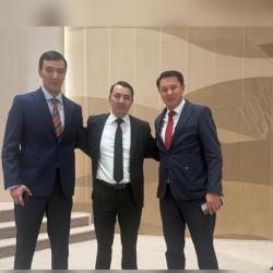 Депутаттар Улукбек Карыбек уулу менен Медер Алиев бирин-бири какшыктап, мыскылдашты