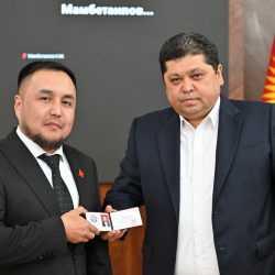 БШК Сариев Улан Алмасбековичти Жогорку Кеӊештин шайланган депутаты деп тааныды