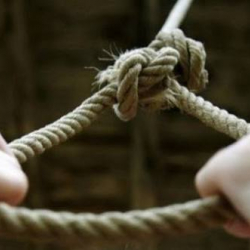 29 жаштагы Өзгөндүн тургуну асынган абалда табылды