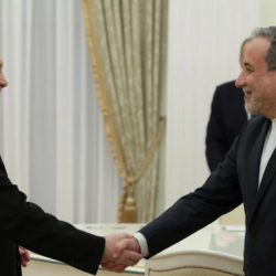 Ирандын тышкы иштер министри Путин менен жолугат