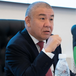 Алмамбет Шыкмаматов: Курулуш компанияларын бирдиктүү салыкка өткөрүү тармакты көмүскөдөн чыгарат